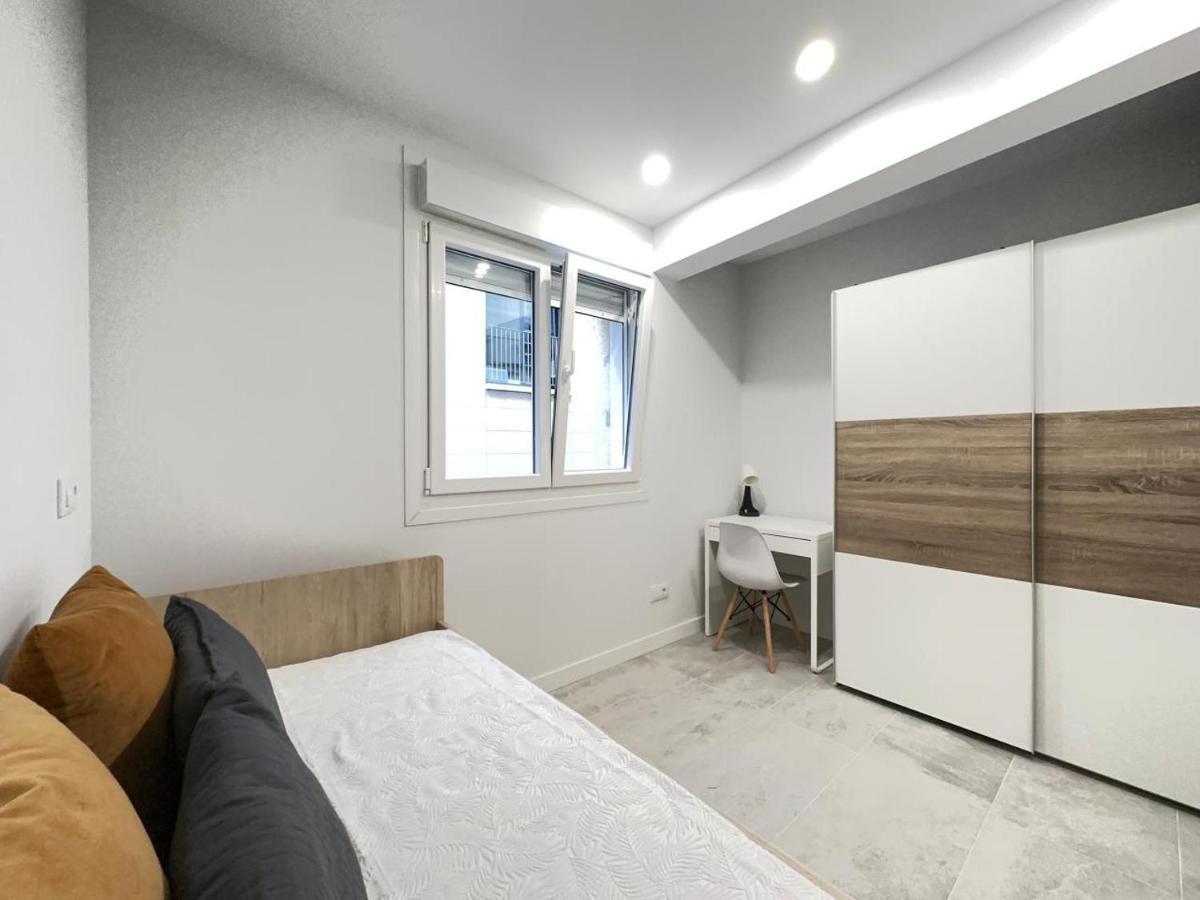 3 Piso 2 Habitaciones Centro Al Lado De Principe 3 - Homeygalicia Vigo Exterior photo